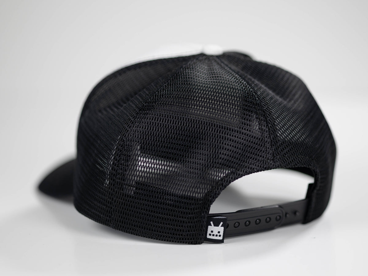 Robot Golf Checkerboard hat, detail view.