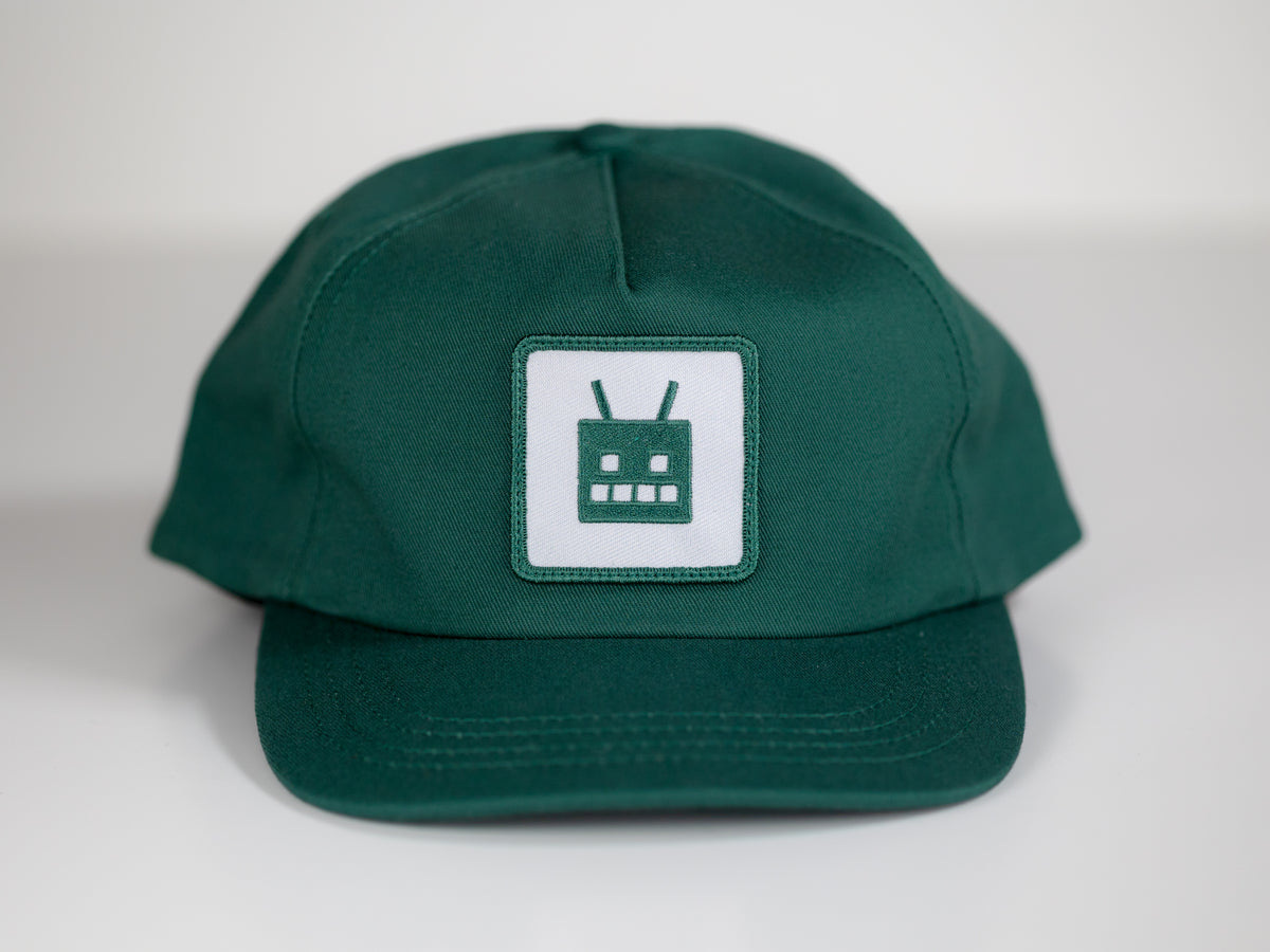 Robot Golf GREEN hat, front view.