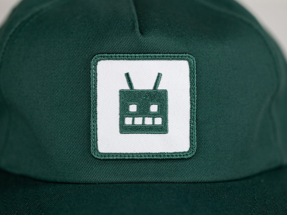 Robot Golf GREEN hat, detail view.